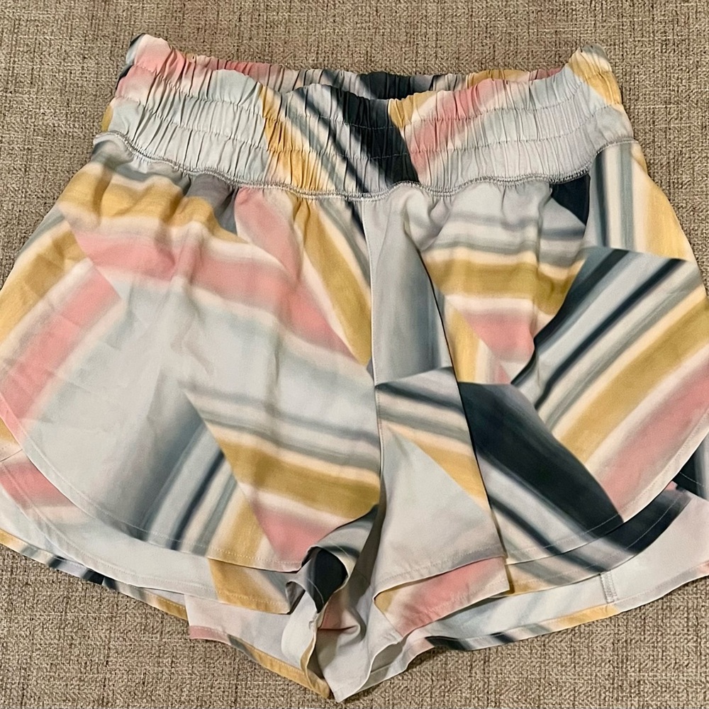 CALIA by Carrie Underwood Pink and Yellow Athletic Shorts with Geometric Stripes